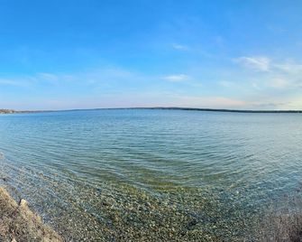 Long Lake Getaway-Hot Tub-Pet Friendly-Near Alpena - Alpena