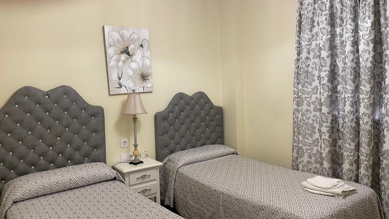 Hostal Flor de lis -Lojo