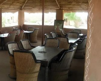 Bishnoi Village Camp and Resort - ג'ודפור - מסעדה