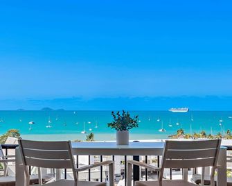 Ocean Views 14A - Airlie Beach