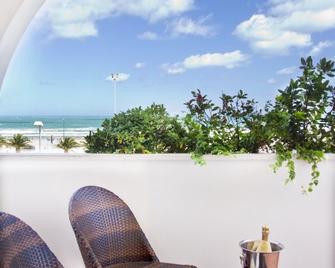 فورت هوتل - فيست - شرفة