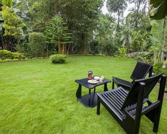 Little Home Resort - Vythiri - Patio