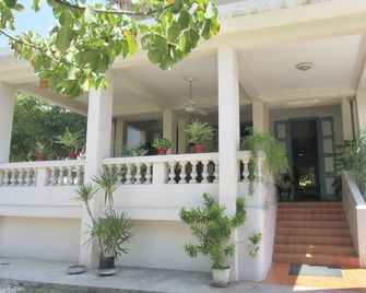 Park Hotel - Port Au Prince - Building