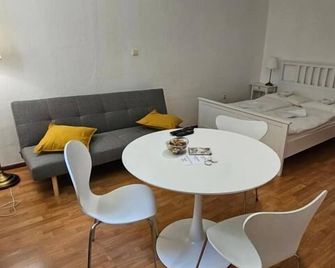 Zupnijski Apartmaji - Dolenjske Toplice