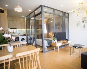 Cuu Kim Son Hotel - Ho Chi Minh City - Living room