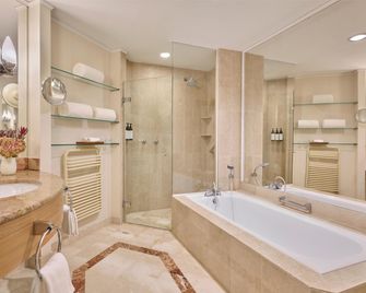 Hyatt Regency Belgrade - Belgrado - Baño