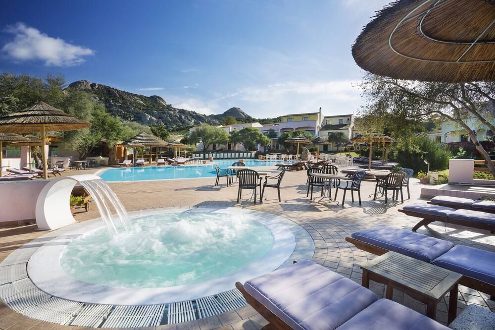 Felix Hotels - Hotel Airone - ארצאקנה - בריכה