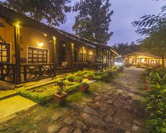 Wow Stayz2 Pachmarhi Ecotel Resort - Pachmarhi - Lounge