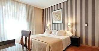 Hotel Imperial - Valladolid - Camera da letto