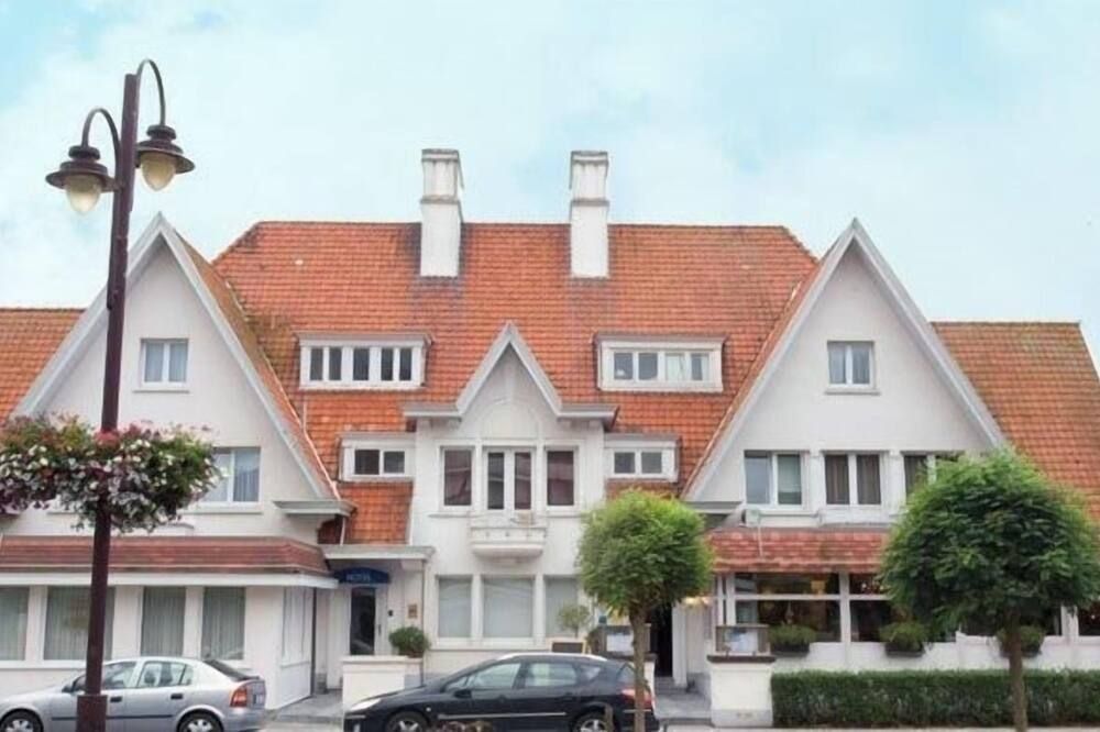Hotel Internos - De Haan - Bygning
