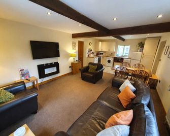Martin Lane Farm Holiday Cottages - Ormskirk - Вітальня
