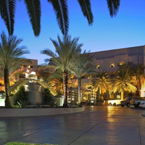 Hilton Vacation Club Cancun Resort Las Vegas image 1