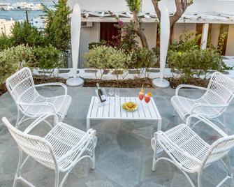 Melangel - Míkonos - Patio