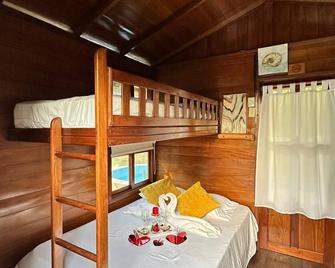 Forest hut and hot springs - Tela - Habitación