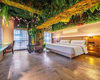Qianshuhua Hotel - Chongqing - Makuuhuone