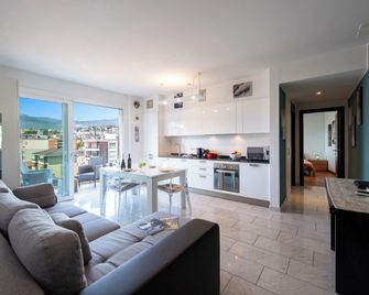 Panoramic Penthouse - Happy Rentals - Lugano