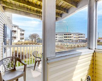The Palms --- 36507 Palm Dr #2102 - Rehoboth Beach - Balcony