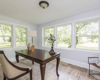 Beautiful Large Home in Edgemont Glen mills area - Glen Mills - Dining room
