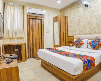 Fabexpress Shri Villas - Bhopal - Bedroom