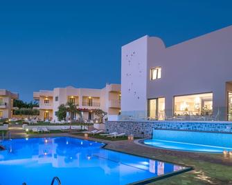 Kristalli Hotel Apartments - Mália - Pool