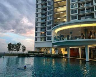 Woodsbury Premier Luxury Suite 2b2r 2min Sunway - Penang - Gebäude