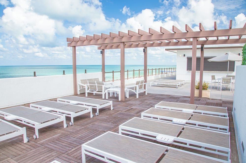 Barefoot Beach Club - Madeira Beach - Balkon