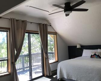 Left Coast Lodge - Pet Friendly - Sisters - Habitación