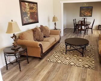 The Orchard - South Jordan - Sala de estar