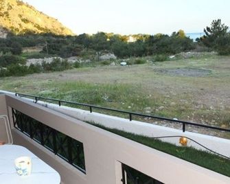 Idomeneas Apartments - Sougia - Balcony