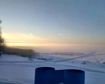 Comfortable Cabin Rental by Narach Lake for Glamping in Belarus - Gatovichi