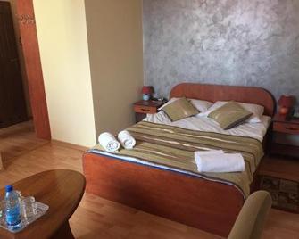 Hotel Awis - Kutno - Camera da letto