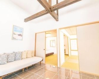 Nostalgy Garden - אישיגאקי - סלון