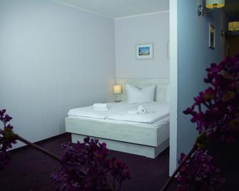 Hotel Am Alten Strom - Rostock - Bedroom