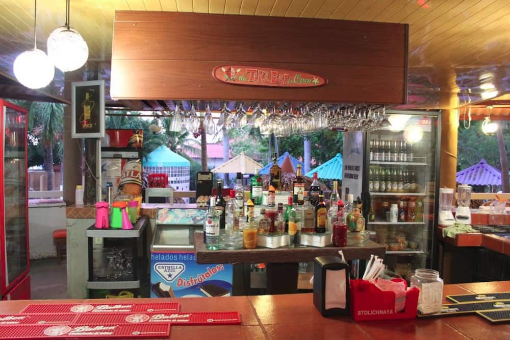 Bay View Hotel - San Carlos - Bar