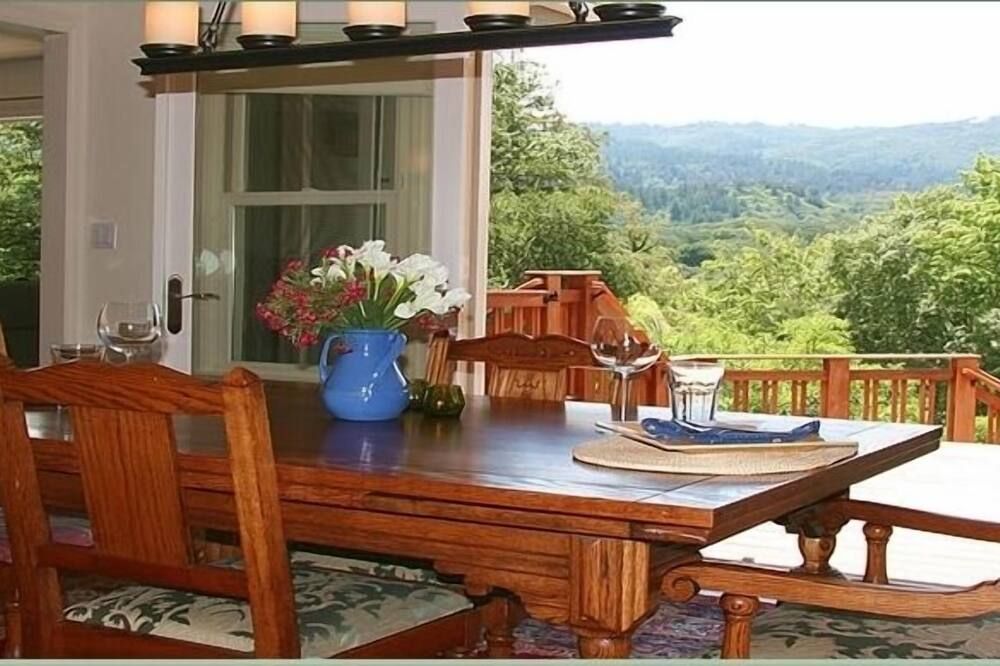 Charming Vacation Rental with Fabulous Views, a Pool and More! - Glen Ellen - Balkon