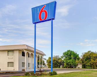 Motel 6 Waco - Lacy Lakeview - Bellmead - Gebäude
