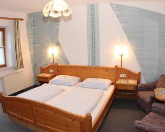 Landgasthof Spitzerwirt - Sankt Georgen im Attergau - Bedroom