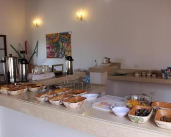 Iraola Hotel Boutique - Cafayate - Buffet