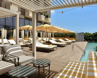 Aparthotel Adagio Abidjan Marcory - Abiyán - Piscina