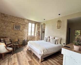 Une Charmante Demeure au Milieu de la Nature - Livers-Cazelles - Habitació