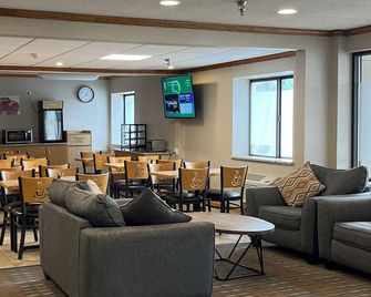 Quality Inn Wilkes-Barre near Arena - Wilkes-Barre - Lounge