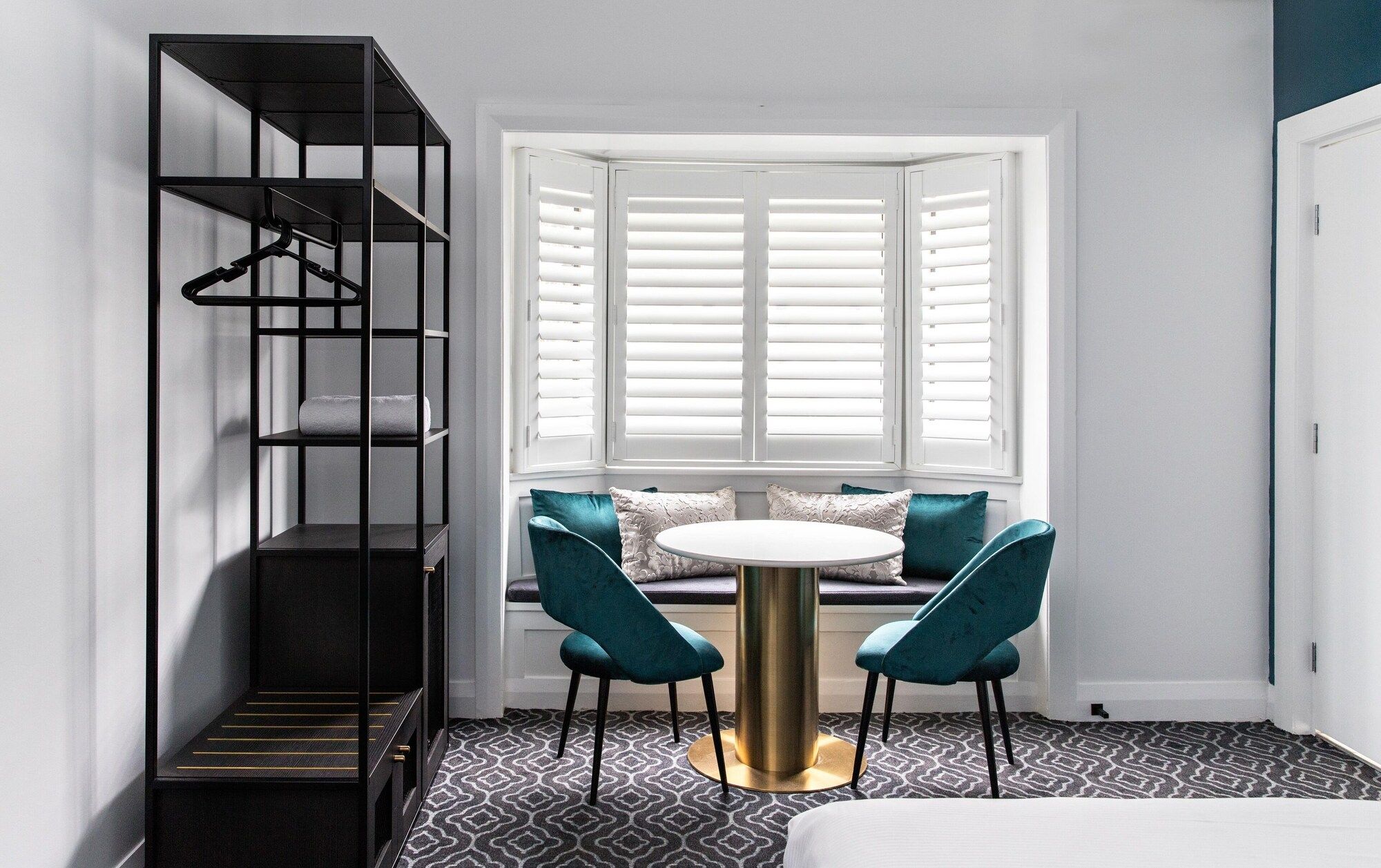 أفوكا راندويك - سيدني لودجز