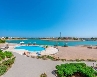 Vesta - Luxury Apt - 1br - Sabina - El Gouna - Zwembad