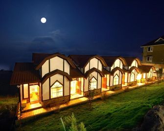 Sea of Clouds Vacation Villa - Ren-ai Township - Building