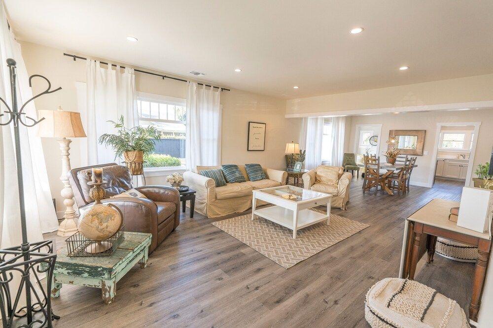 Long Beach Craftsman House. Historic District House-Centrally Located - لونغ بيتش - غرفة معيشة