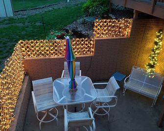 lower level of a home - Sioux Falls - Patio