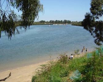 Pet Friendly Beach Cottage at Cannons Creek - Cranbourne - Playa