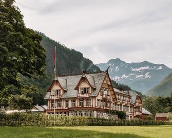 Hotel Union Oye - Ørsta - Building