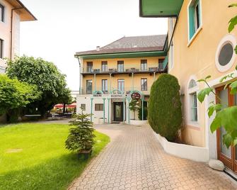 Hôtel de Genève - Faverges - Gebäude