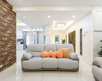 Comfy Bungalow Family House Nr Pg Hill & Kek Lok Si - Penang - Lobby